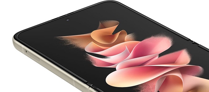 Erõsebb hajlítható telefonok jönnek idén