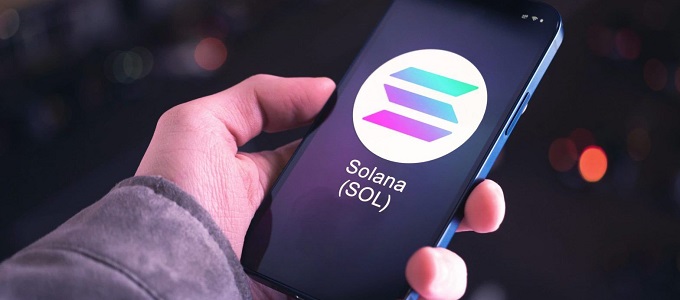 Kripto-telefon van érkezõben