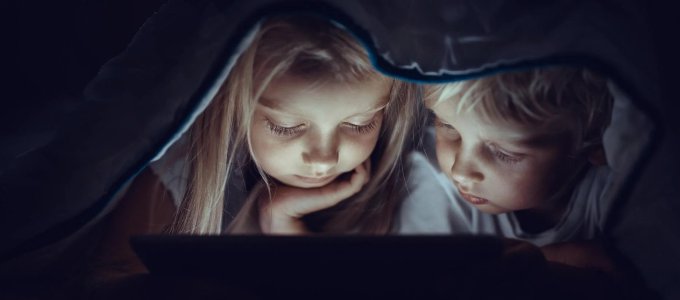 Horrorfilmet ajánl a gyerekeknek a YouTube algoritmusa