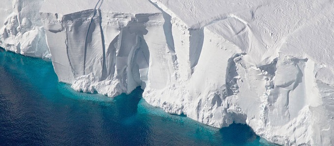 Kétszer gyorsabban olvad a déli jégtakaró