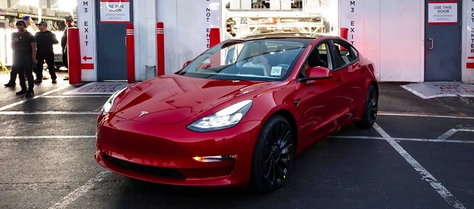 A Tesla és a Nissan a legmegbízhatóbb e-márka