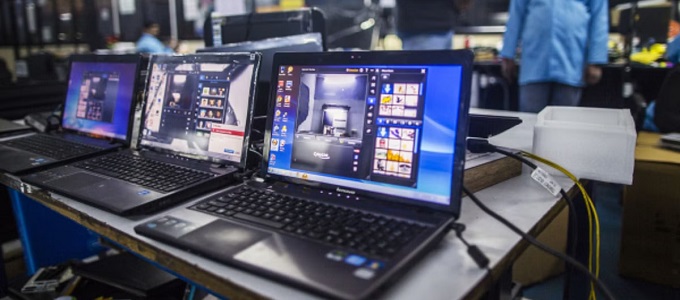 Bezuhant a PC-k teljes piaca