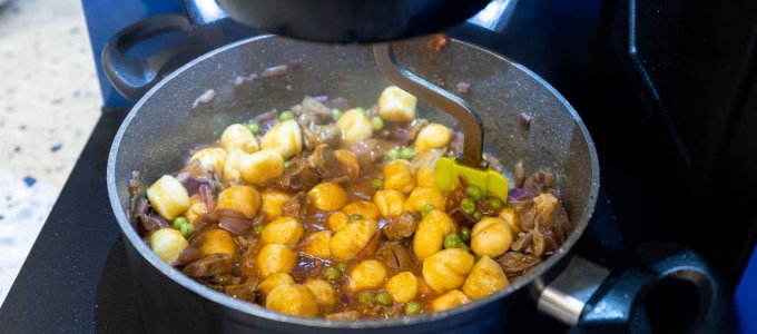 Robotszakács fõz egy horvát étteremben