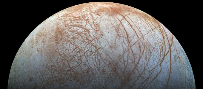 Sós jég boríthatja az Europa felszínét