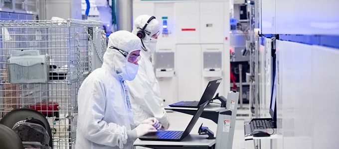 Összeállt az Intel 1,8 nanométeres technológiája
