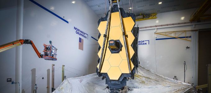 Lefényképezte a téridõ megcsavarodását a James Webb ûrteleszkóp