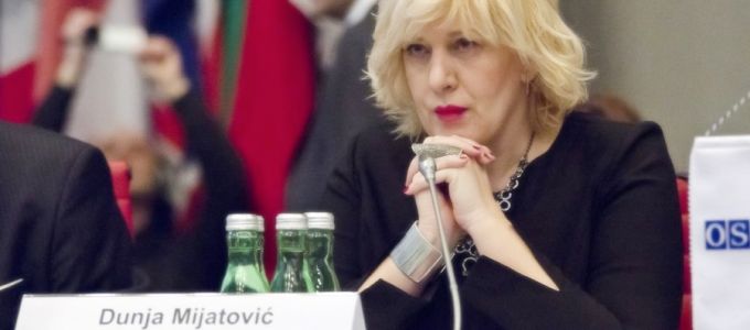 Erõsebben kell védeni az emberi jogokat a mesterséges intelligenciától