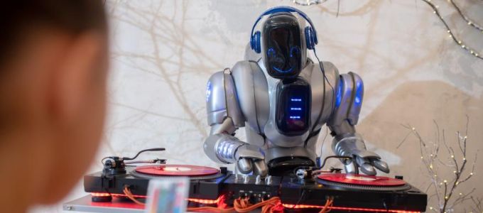 "Hangkalózokat" támad a RIAA