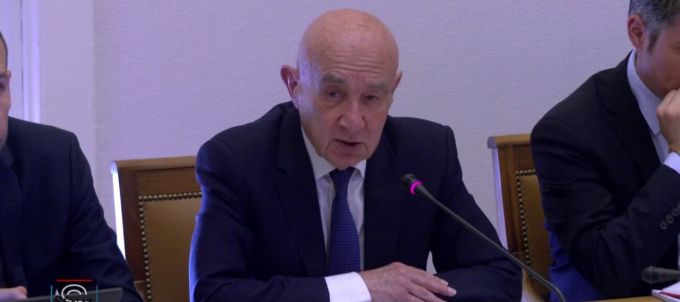 A francia szenátus nemzetbiztonsági fenyegetésnek minõsítette a TikTokot