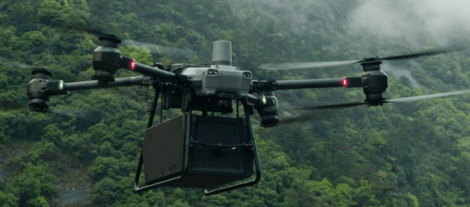 Nagyon komoly teherszállító drónt dobott piacra a DJI