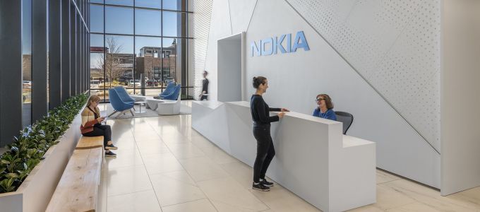 14 ezer embert rúg ki a Nokia