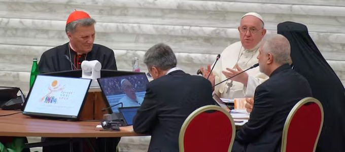 A pápa a mesterséges intelligenciát szabályozó egyezményt sürget