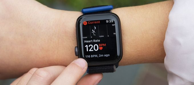 Az Apple egy szabadalmi per miatt leállítja okosóráinak értékesítését