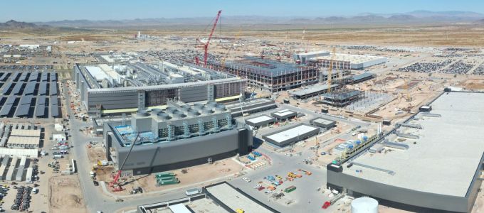 Nincs munkaerõ a rengeteg új chipgyárba