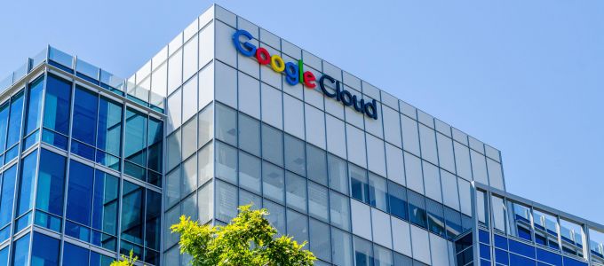 A Google megpróbálja meggyõzni európai ügyfeleit, hogy biztonságos a felhõjük