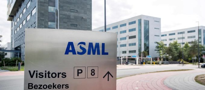 Szigorodik a holland bevándorlási politika, aminek nagyon nem örül az ASML