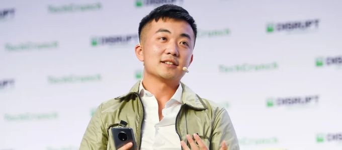 Carl Pei szerint a jövõ telefonján egyetlen egy alkalmazás lesz csak