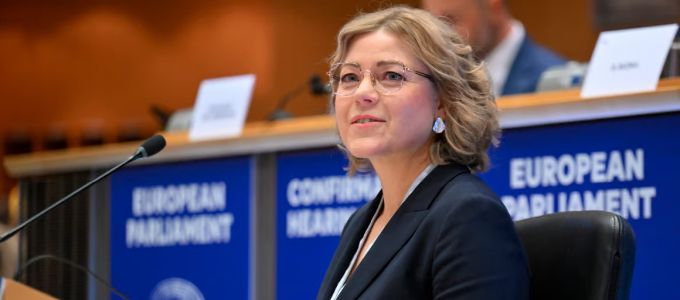 Életkor-ellenõrzõ alkalmazást indít az EU