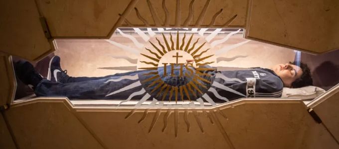 Egy olasz iskolásfiú a katolikus egyház elsõ influencer-szentje