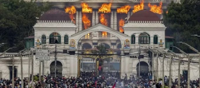 A Facebook betiltása utáni zavargások nyomán lemondott Nepál miniszterelnöke