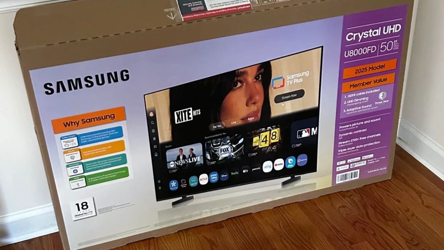 Engedély nélkül kerülhetett Dua Lipa arca a Samsung televízióira
