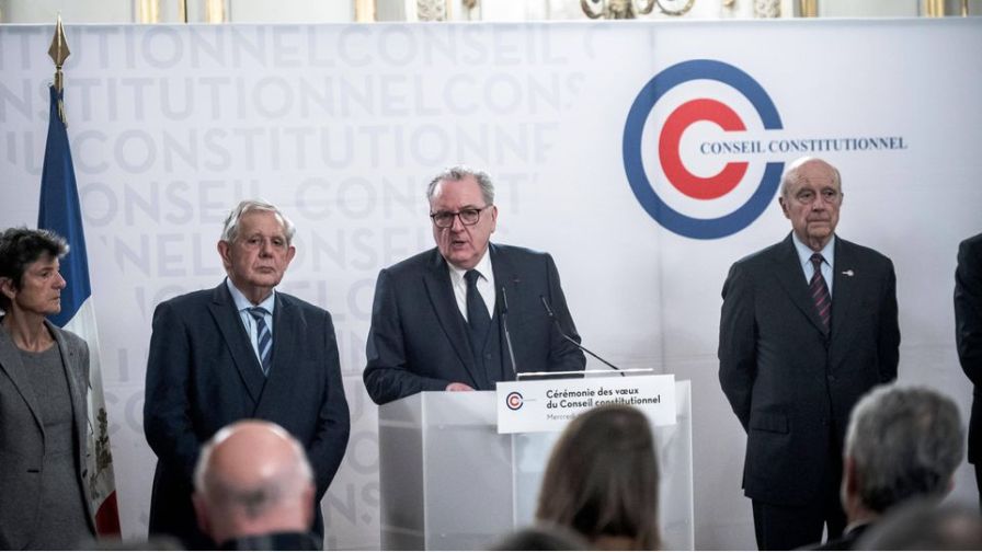 Megsemmisítette a 15 év alattiak közösségimédia tilalmát a francia Alkotmánytanács
