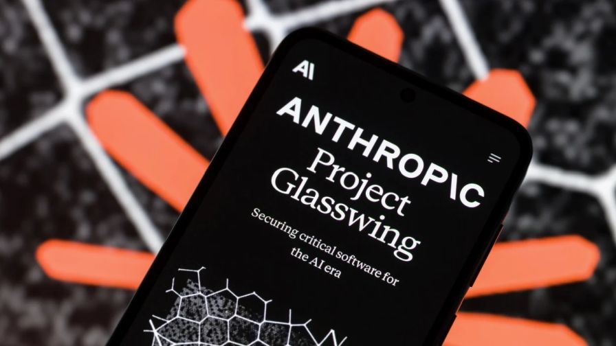 Fél éve jelent meg a Mythos MI-modell, az Anthropic most adta át az EU-nak