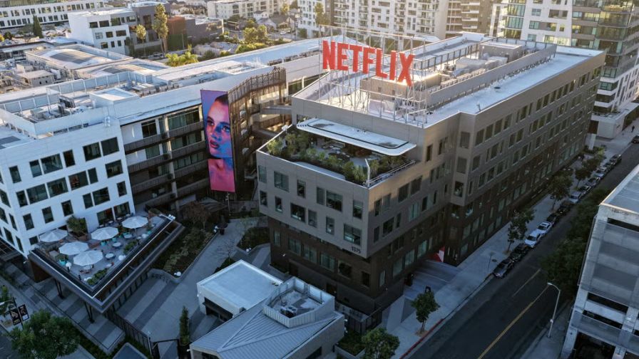 Jelentős létszámleépítést jelentett be a stagnáló nézettséggel küzdő Netflix